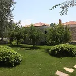 Mavikarga * בוזקאדה