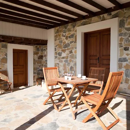 Mavikarga * Bozcaada