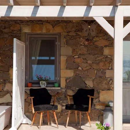 Mavikarga Oda ve Kahvaltı Bozcaada